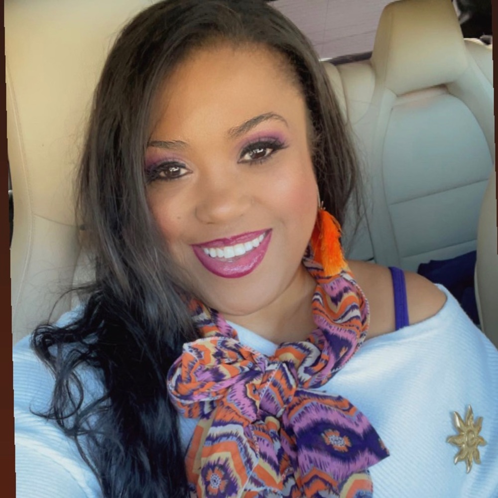 Meet your Posher, Lele